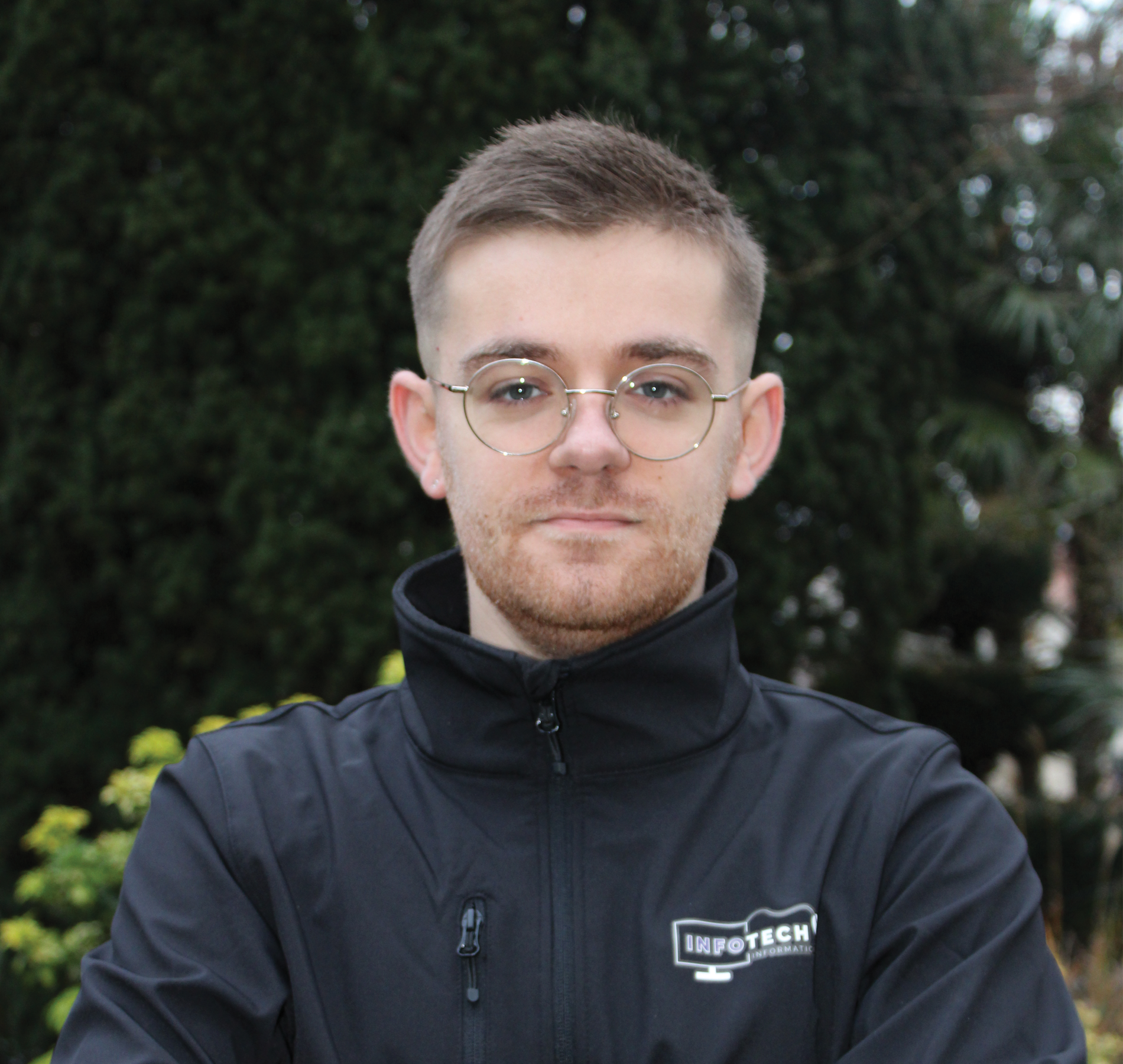 Technicien INFOTECH en intervention informatique à Fontenay-le-Comte